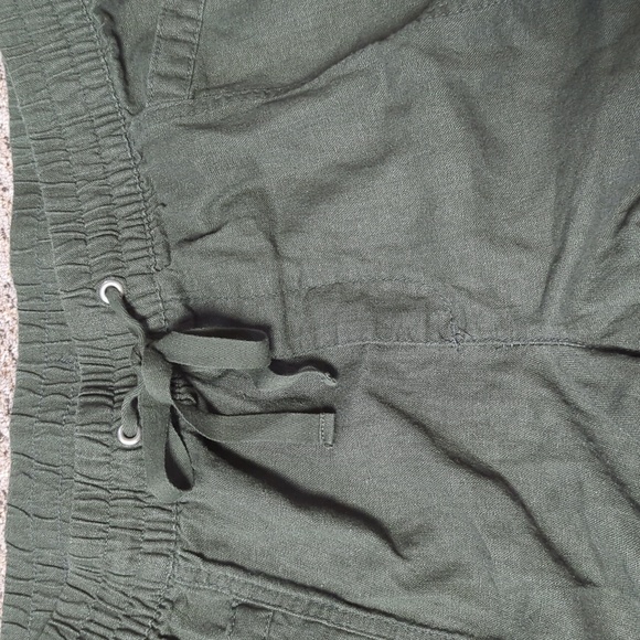 Gap Linen Blend Shorts - Picture 3 of 9
